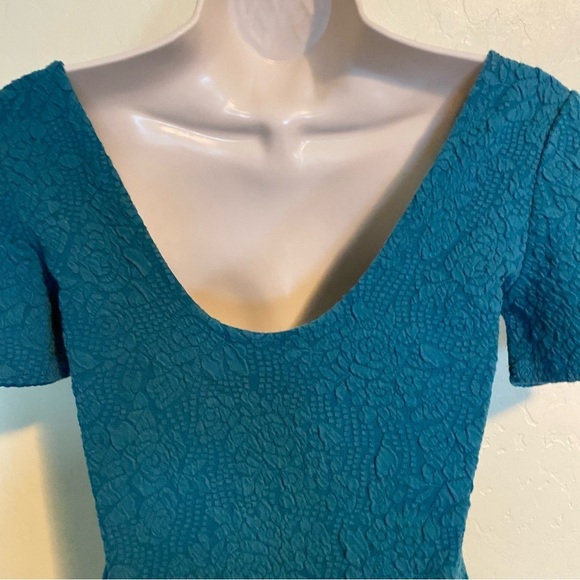 Forever 21 Teal Blue Rose Pattern Embroidered Lace Bodycon Mini Dress Nwt Size S - Picture 8 of 13